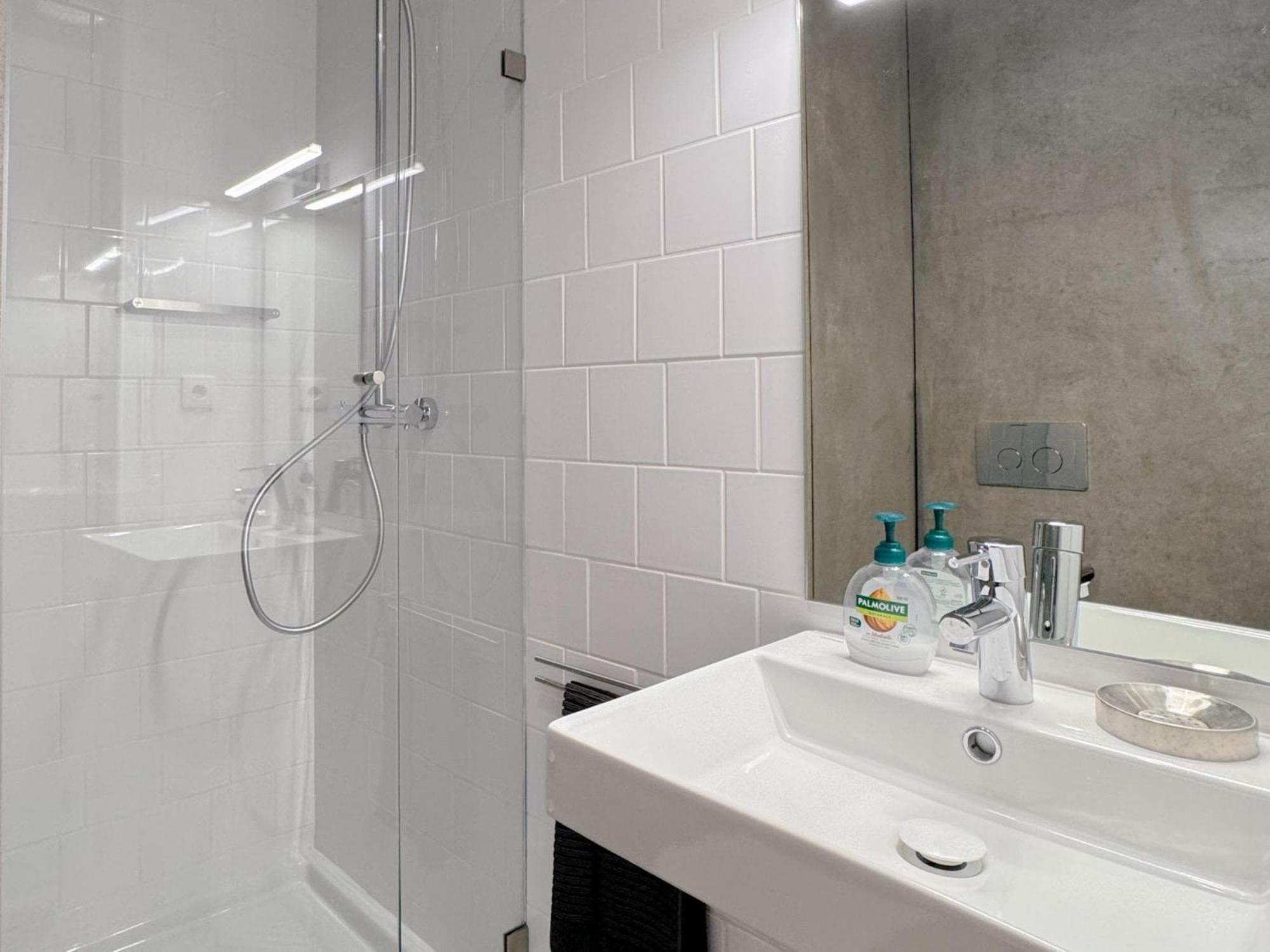 Apartamento Modern Retreat By The Sea #1951 *
